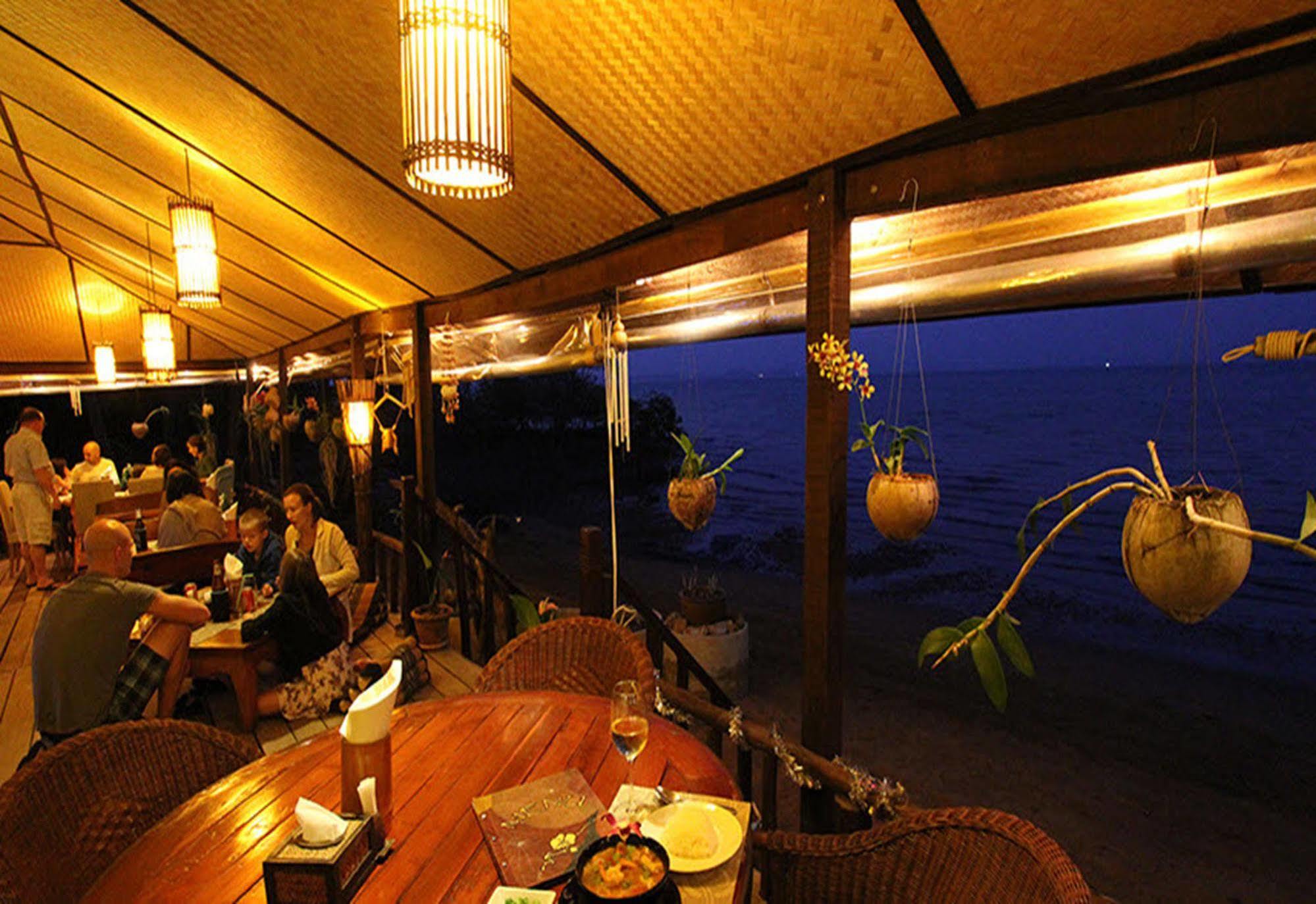 Amber Sands Beach Resort Koh Chang Exterior foto