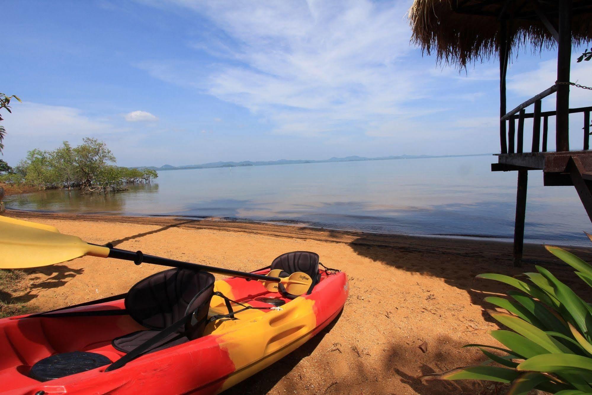 Amber Sands Beach Resort Koh Chang Exterior foto